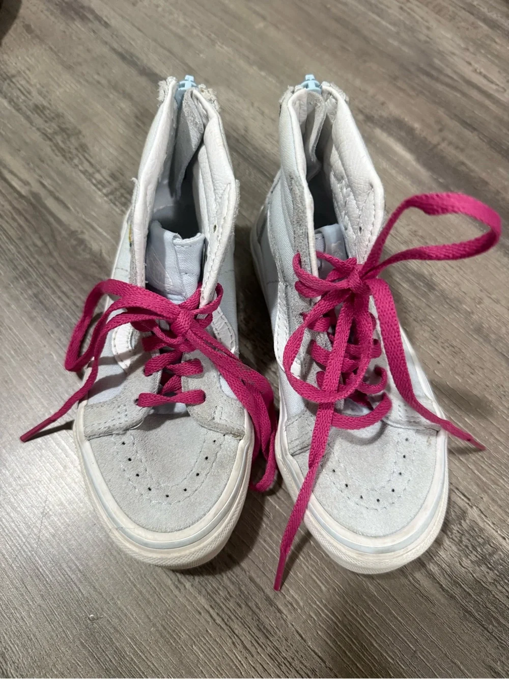 Vans SK8 Hi Kids High-Top Sneakers with Rainbow Unicorn Patch